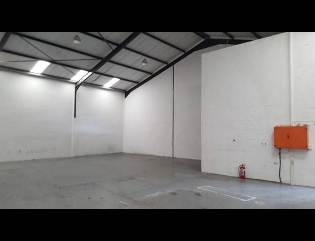 300M² FACTORY TO LET IN KILLARNEY GARDENS
